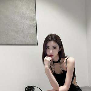 小🐔🐔伸进🈲🔞🔞猛撞
